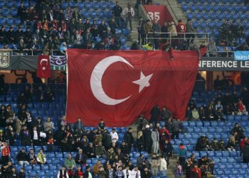 Trabzonspor'dan, İsviçre'de takımı yalnız bırakmayan 15 bin futbolsevere teşekkür