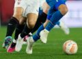 Fenerbahçe'nin Avrupa'daki rakibi Sevilla evinde yenildi