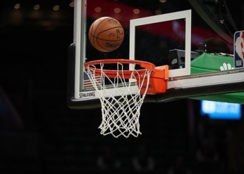 NBA’de Nikola Jokic “triple-double” yaptı, Denver Nuggets kazandı