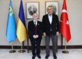 Dışişleri Bakanı Çavuşoğlu, Kırım Tatar Türklerinin lideri Kırımoğlu ile görüştü