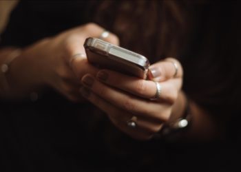 Akıllı telefonlarla alüminyum silindir kapakların ithalatındaki gözetim uygulamasında değişiklik