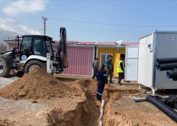 SASKİ ekipleri Elbistan’da banyo ve tuvalet sorununun çözümü için çalışma yaptı