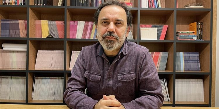 Yazar ve şair Ahmet Murat Özel, Süleymaniye Camisi ile kurduğu bağı anlattı