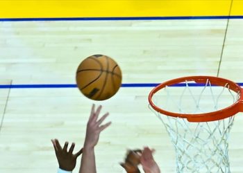 NBA’de Celtics’in liderliğine Knicks son verdi