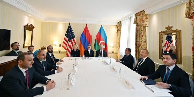Blinken, Aliyev ve Paşinyan, Münih'te bir araya geldi