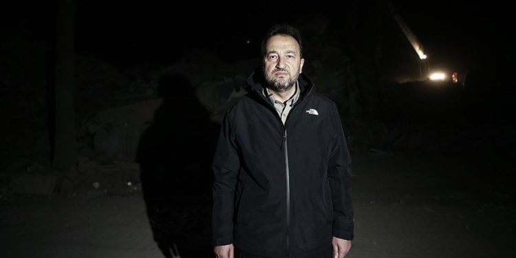 Depremin yaşandığı ilk andan itibaren seferber olduk