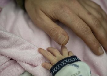 Depremzede anne adayları Sağlık Bakanlığının takibinde