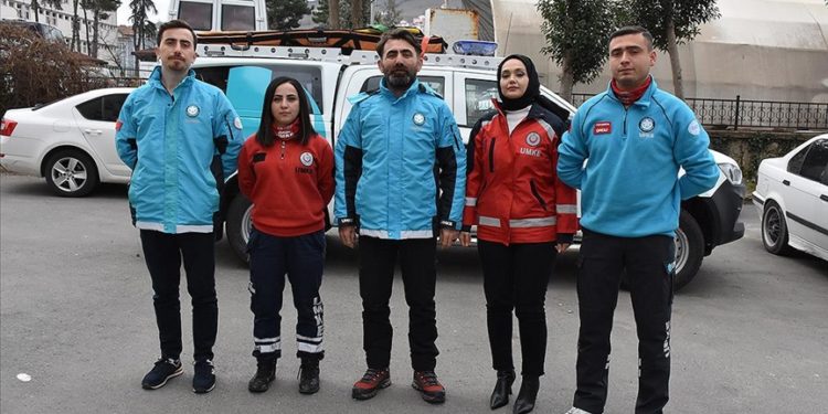 UMKE gönüllülerinin aklı deprem bölgesinde kaldı