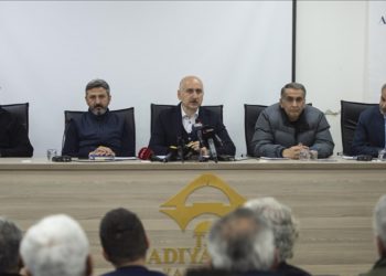 Katar’dan ve yardımcı dost ülkelerden gelecek konteynerler yola çıktı