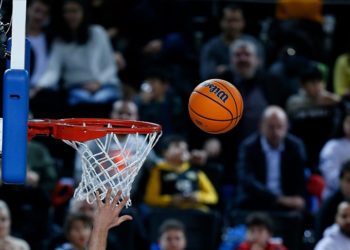 Türk Telekom Erkek Basketbol Takımı, iki maçın bilet gelirlerini depremzedelere bağışlayacak