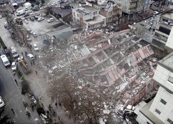 Depremlerde yıkılan ya da imara aykırı değişiklik tespit edilen binalarla ilgili soruşturmalarda 203 kişi tutuklandı