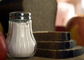 Çok az tuz tüketmek kalp yetmezliği hastaları için zararlı olabilir