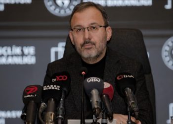 Spor sahaları siyaset alanları değildir