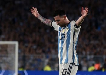 Messi, Arjantin formasıyla "100'ler kulübü"ne girdi