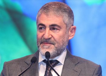 Yerli ve katma değerli üretimi artırmak için çalışıyoruz