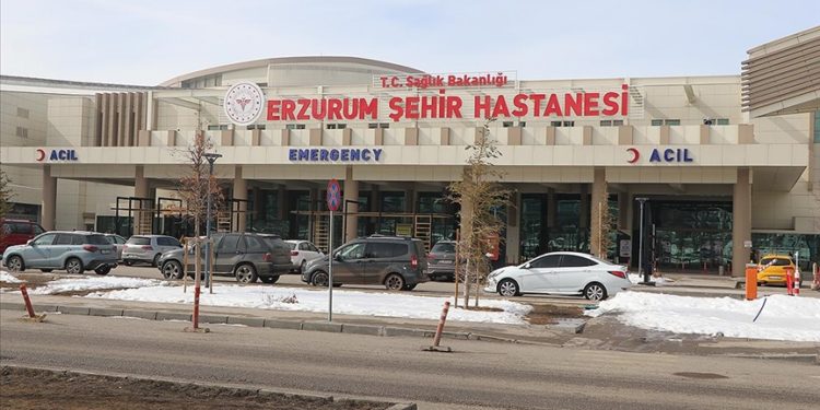 Erzurum Şehir Hastanesi yurt içi ve dışından 5 milyon hastaya hizmet verdi