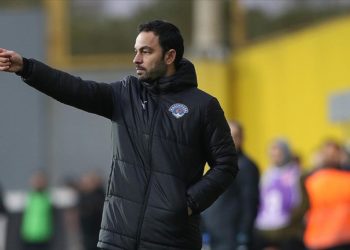 Kasımpaşa'da teknik direktör Selçuk İnan ile yollar ayrıldı