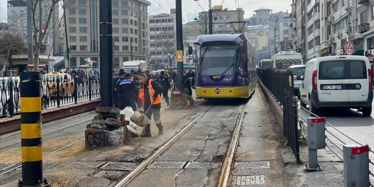 Kabataş-Bağcılar arasında tramvay seferleri yeniden başladı