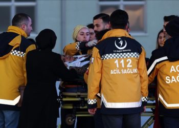 Deprem bölgelerinden İstanbul'a getirilen 1124 yaralının tedavisi sürüyor