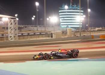 F1'de sezonun ilk yarışı Bahreyn Grand Prix'sini Verstappen kazandı