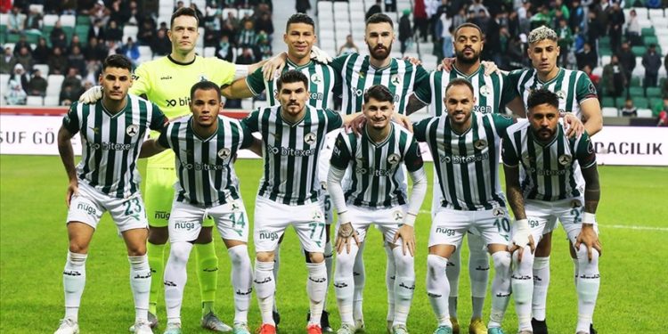 Giresunspor, FIFA’ya başvuran oyuncularla ilgili sorununu çözmeye çalışıyor