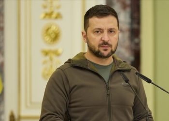 Zelenskiy’den Rus ordusunun ihtiyaçlarını karşılayan işletmelere yaptırım kararı