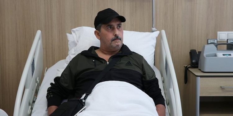 Kalbini çantada taşıyan balıkçının en büyük hayali gerçek bir kalp