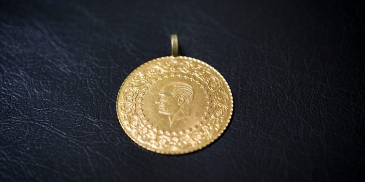 3 ayda yaklaşık 5,8 milyon adet çeyrek altın üretildi