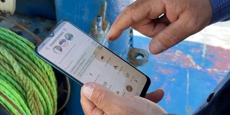 Trakyalı balıkçılar güncellenen "TarımCebimde" uygulamasından memnun