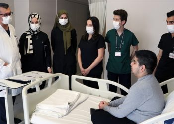 Akranının kalbiyle yeni hayatına başlayan depremzede genç, mutlu haberi aldığı geceyi unutamıyor