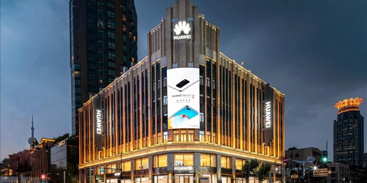 Huawei, yeni kaynak planlama sistemiyle, teknolojide dışa bağımlılığa karşı adım atıyor