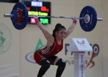 Avrupa Halter Şampiyonası'na madalyalı başlangıç