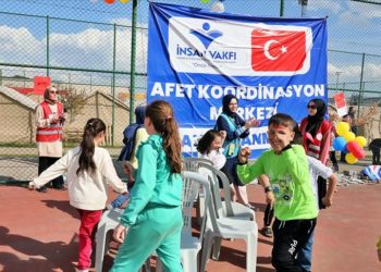 Kahramanmaraş'ta üç vakıf depremzede çocuklara yönelik etkinlik düzenledi