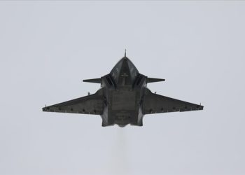 Bayraktar Kızılelma iniş takımları kapalı ilk uçuşunu başarıyla tamamladı