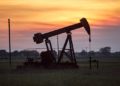 OPEC+ üyesi Arap ülkelerinden bir kısmı petrol üretimini düşürme kararı aldı