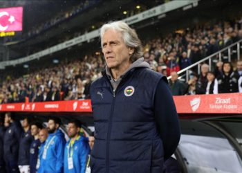 ‘Hem kupada yarı finaldeyiz hem de ligde hiçbir şey bitmiş değil’