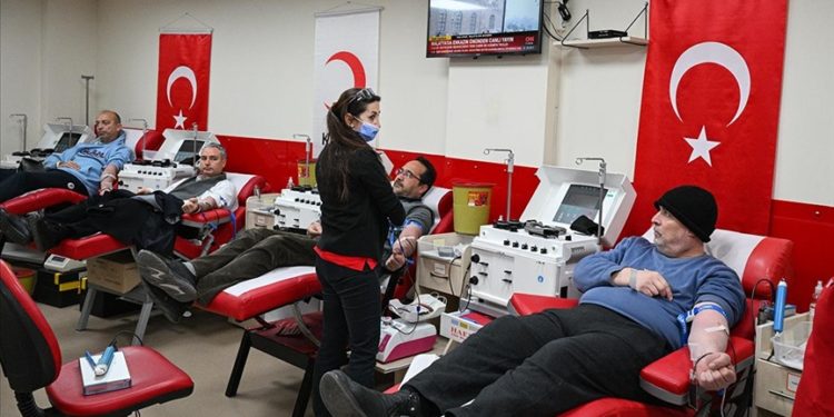 Türk Kızılay, ulusal kan stoklarının yeniden yükselme eğiliminde olduğunu açıkladı