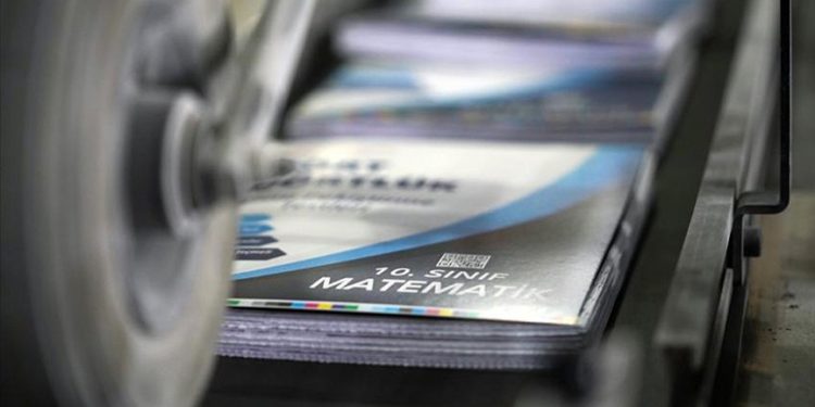 Ortaokul 8. sınıf ve liselere yönelik 30 milyon yardımcı kaynak öğrencilere ulaştırıldı