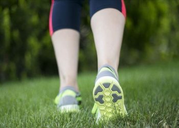 Kalp sağlığını korumak için egzersiz ve yürüyüş yapıp sigaradan uzak durun