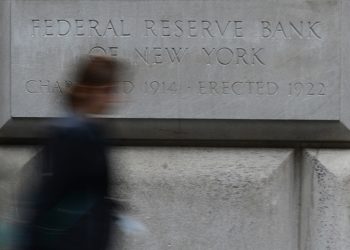 Fed, yapay zeka risklerini yönetmek konusunda bankalarla görüşüyor