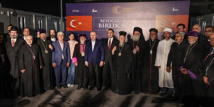 TBMM Başkanı Şentop, Hatay’da 3 semavi dinin temsilcileriyle iftarda buluştu