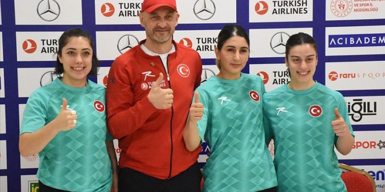 A Milli Kadın Hentbol Takımı'nın hedefi, Dünya Şampiyonası'na katılmak