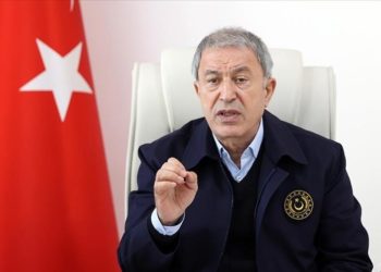 Bakan Akar, Sudan’dan Türk vatandaşlarının tahliyesi için 5 nakliye uçağını görevlendirdiklerini bildirdi