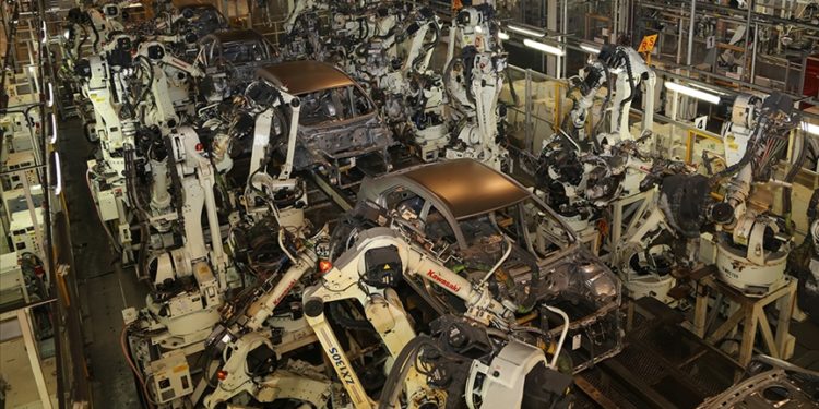 Sakarya’da yılın ilk çeyreğinde üretilen her 10 araçtan 8’i ihraç edildi