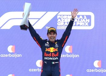 Formula 1 Azerbaycan ayağındaki sprint yarışında Perez birinci oldu