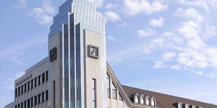 Deutsche Bank, Rus teknoloji merkezlerini kapatmaya hazırlanıyor