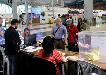 İstanbul Havalimanı’nda oy verme işlemi başladı
