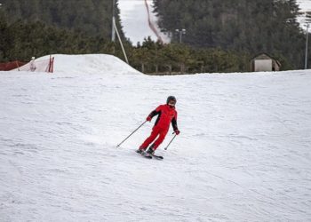 Kayak merkezlerinde en fazla kar kalınlığı 123 santimetreyle Palandöken'de ölçüldü