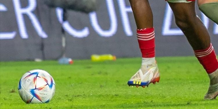 İngiltere Premier Lig lideri Arsenal, sahasında rahat kazandı