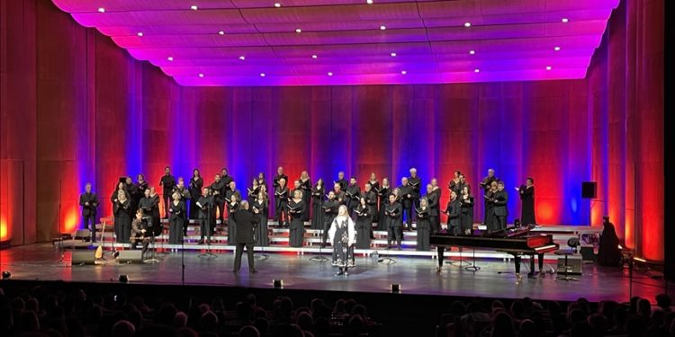 Dünya Koro Müziği Sempozyumu’nun açılış konseri AKM’de verildi